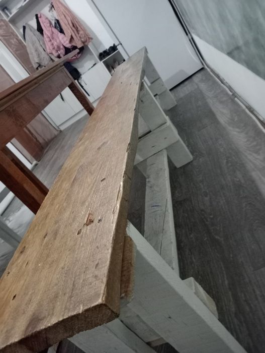 Стол со стульями