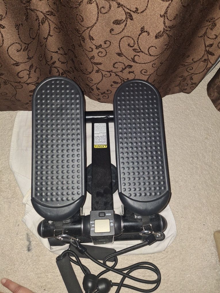 Stepper digital cu 2 corzi