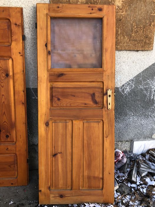 Врата дървена масив чам с брава - 4 броя