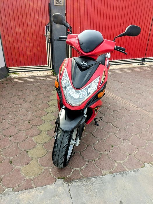 Scuter 49 cm adus recent