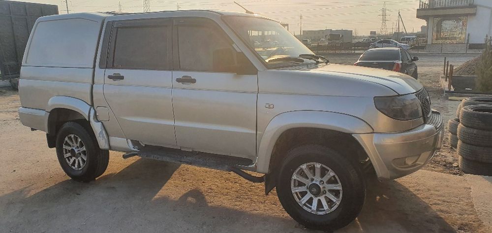 Уаз патриот груза пасажирни сотилади