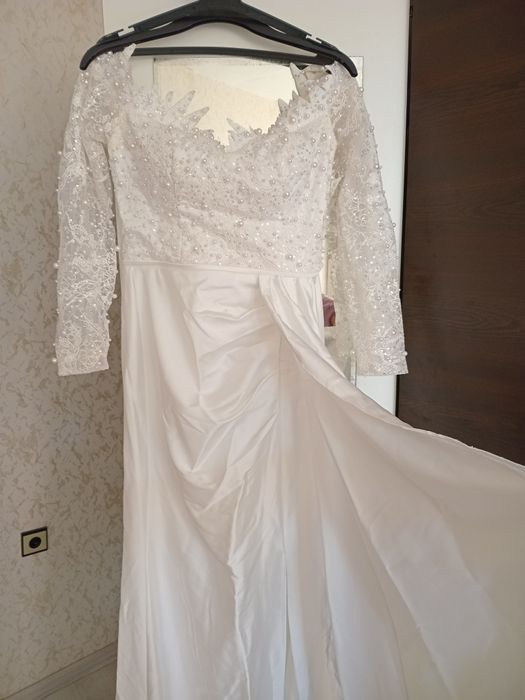 Булчинска рокля с венче