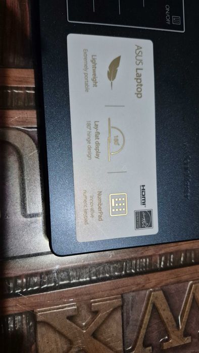Vand laptop ASUS ij stare perfecta de functionare