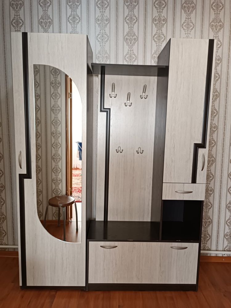 Продам прихожую в отличном состоянии