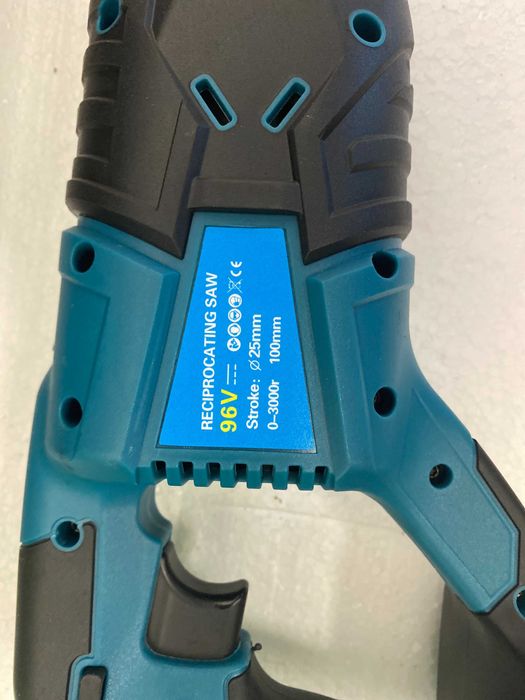 Fierastrau sabie 96V, ergonomic, versatil