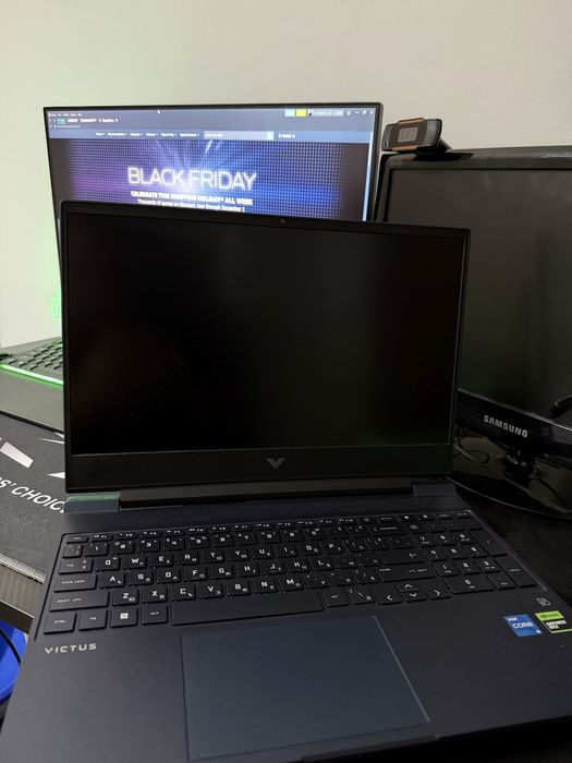 Геймърски Лаптоп HP Victus 15