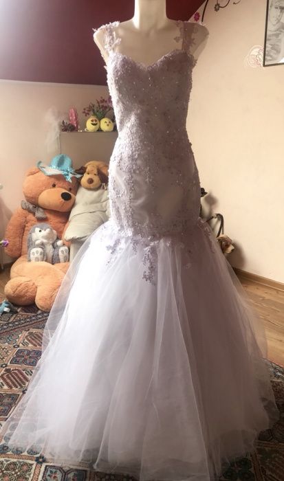 rochie de mireasa tip sirena