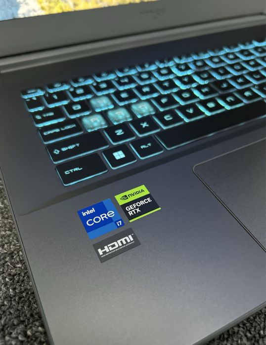 Laptop Gaming MSI Thin 15 -i7, RTX3050, 16GB RAM - In garantie - Nou
