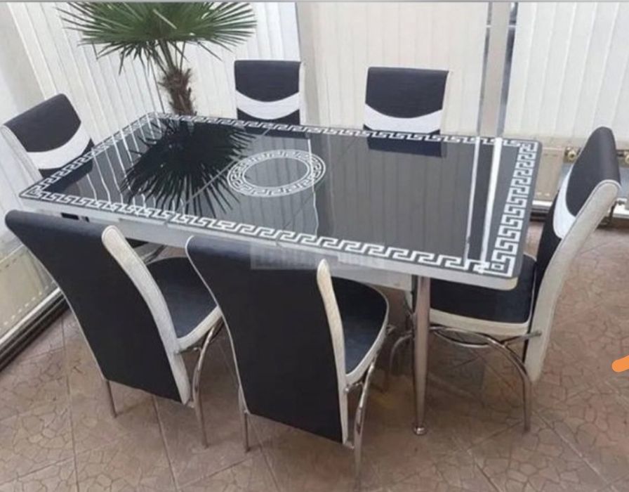 Продам стол и стулья