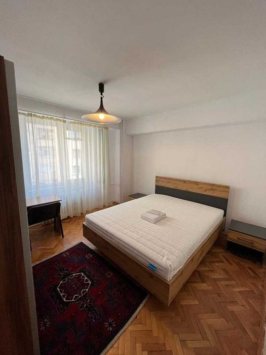 Vand apartament 3 camere vis-a-vis de Spitalul Judetean Oradea