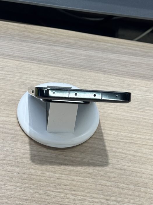 Xiaomi 13 8+256 stocare vând/schimb