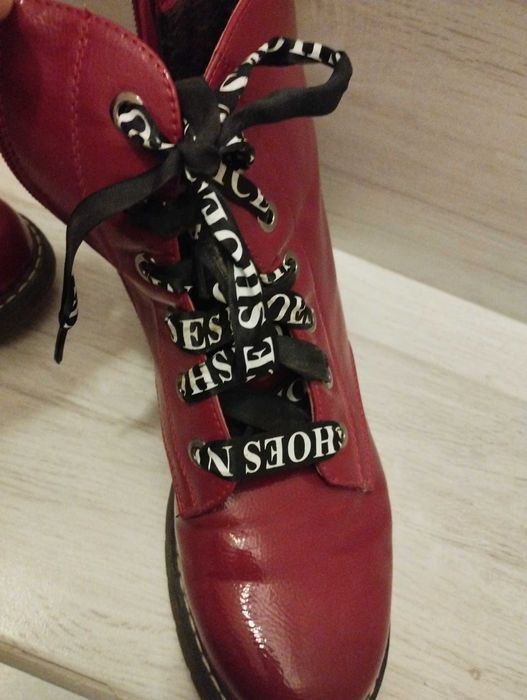 Лачени боти за зима