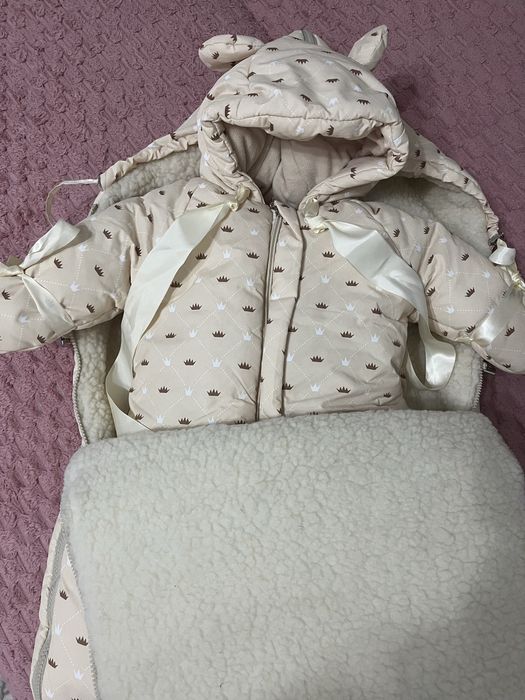продам зимний  комплект для новорожденных