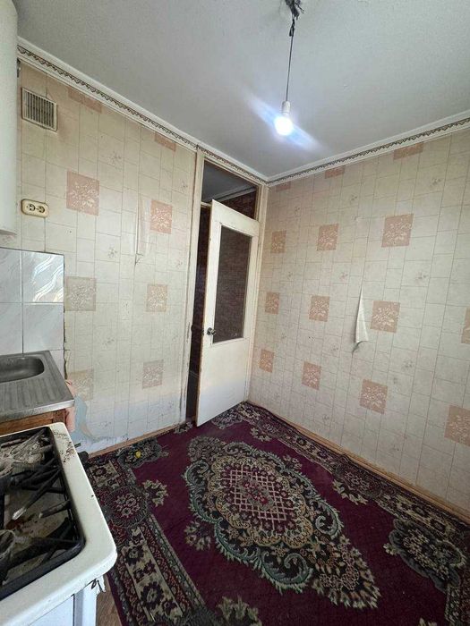 Продаётся 1 комнатная квартира на 3 этаже в центре города