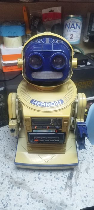 Robot jucarie  de colectie