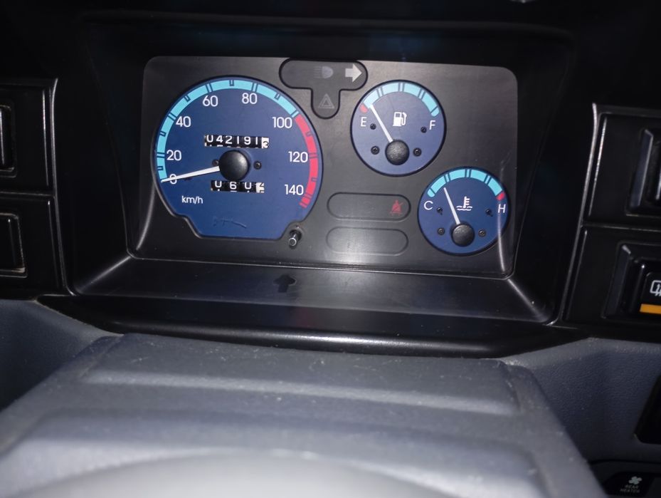 Дамас сотилади озимизики олиб сотар мас.