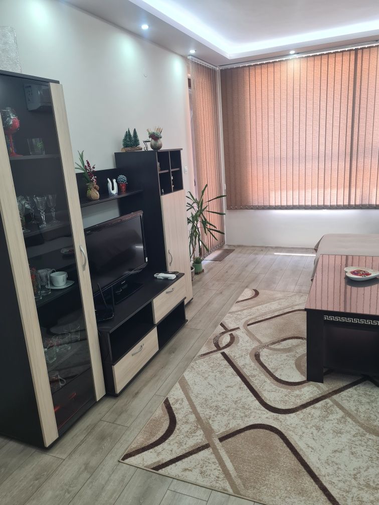 Двустаен нов обзаведен Тракия
