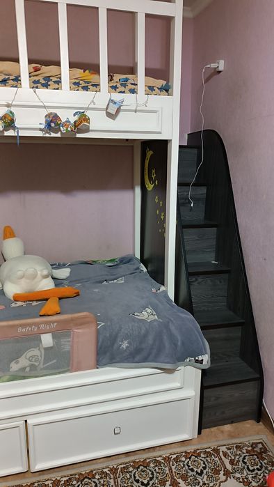 Кровать двухъярусная