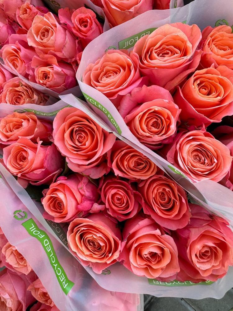 Купить цветы,доставка роз,пионов,тюльпанов,букет на праздник