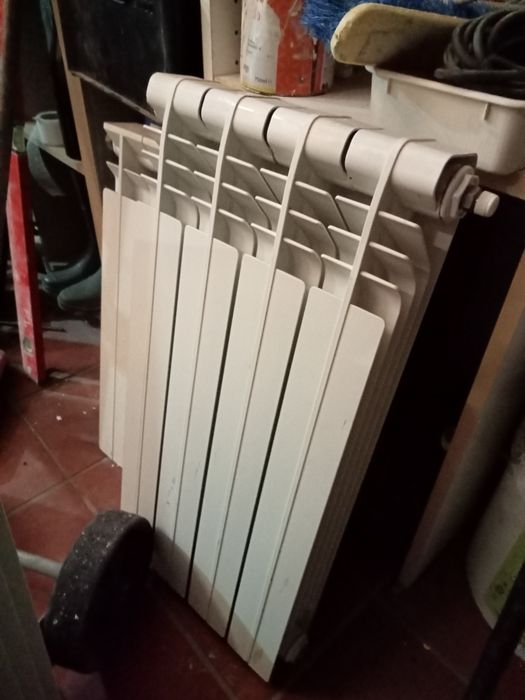 Vand calorifere  Italia si burlanne pt soba