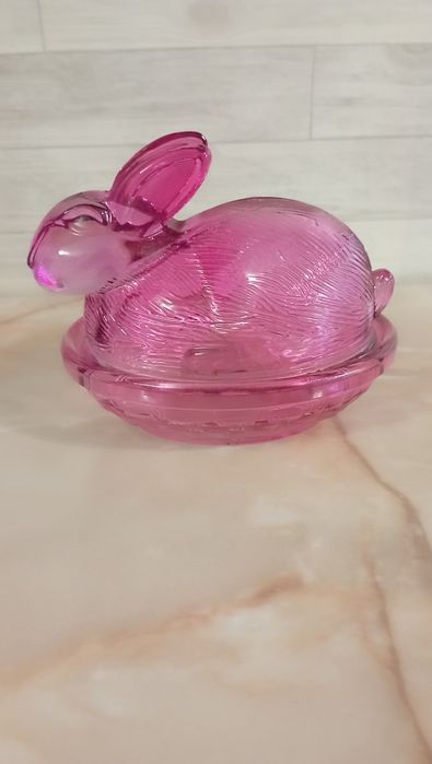 bomboniera din sticla roz