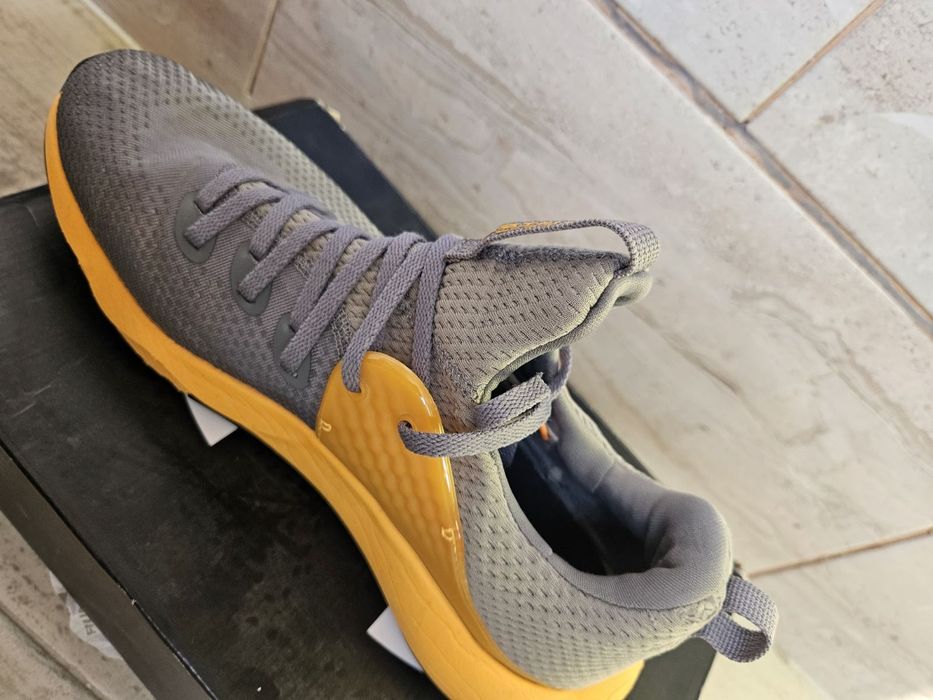 Маратонки Under Armour HOVR Rise 3