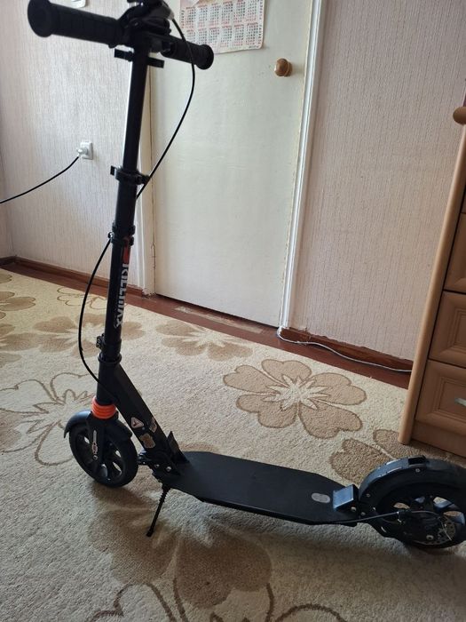 Продам самокат а