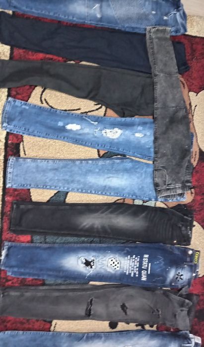 Blugi vârstă 14-17 ani