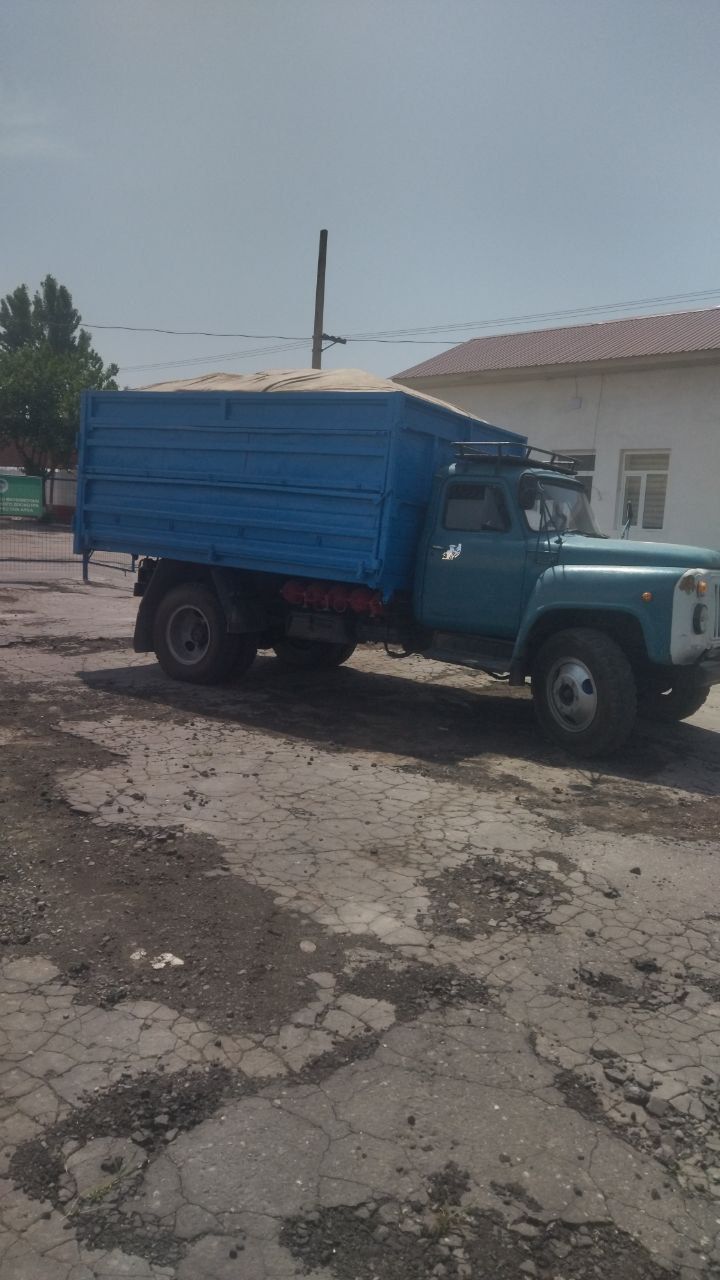 Gaz 53 sotiladi .