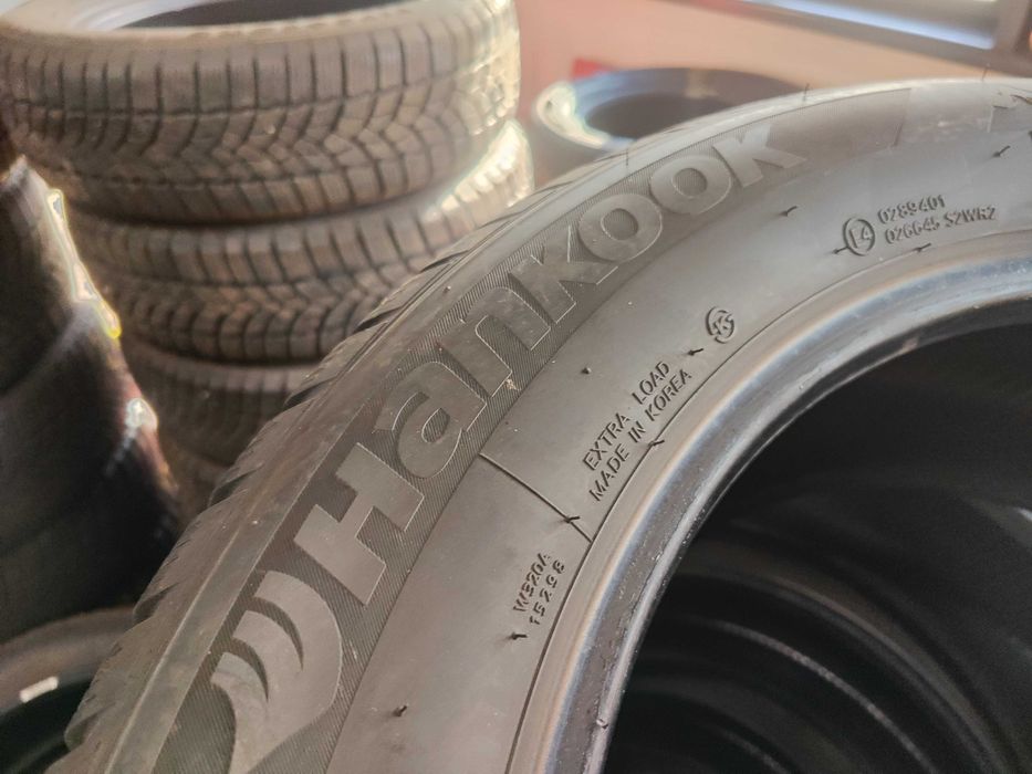 2бр.зимни гуми 225/60/18 Hankook