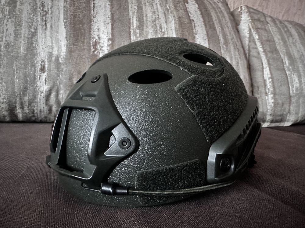 Продам защитный шлем