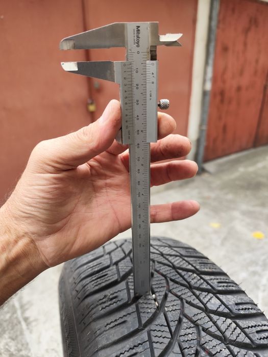 Зимни гуми със джанти 195 /65/15 от Рено меган