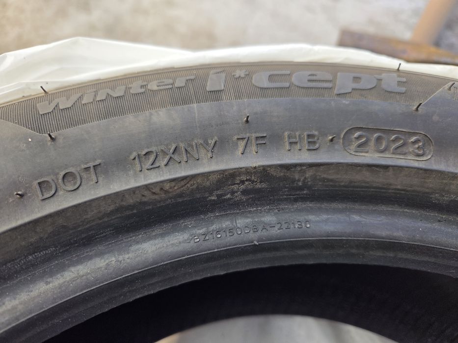 Set anvelope iarna 195/55/R16