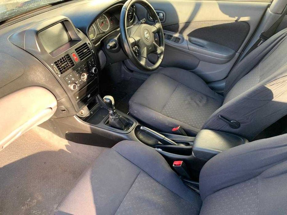 dezmembrez nissan almera/usa fata almera/haion almera/bara fata almera