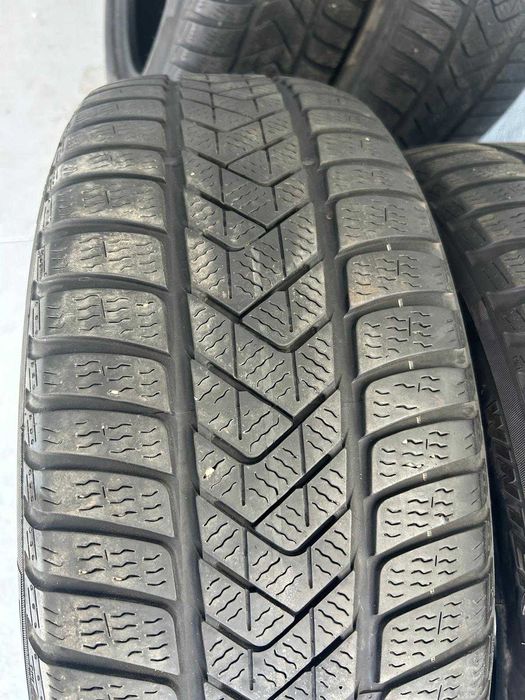 Anvelope Iarna BMW X3/X4 -Runflat - 245/50/R19 Pirelli Sottozero