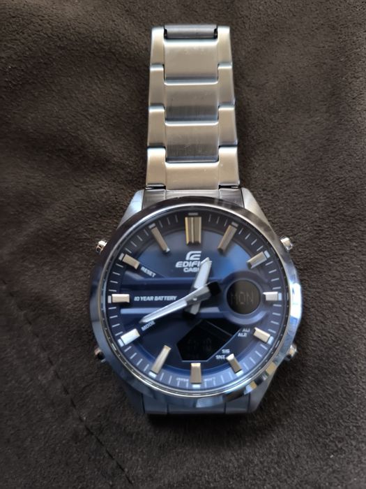 Часовник Casio edifice