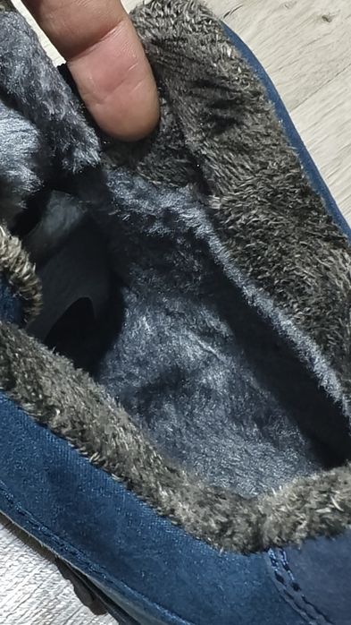 Кроссовки утеплённые