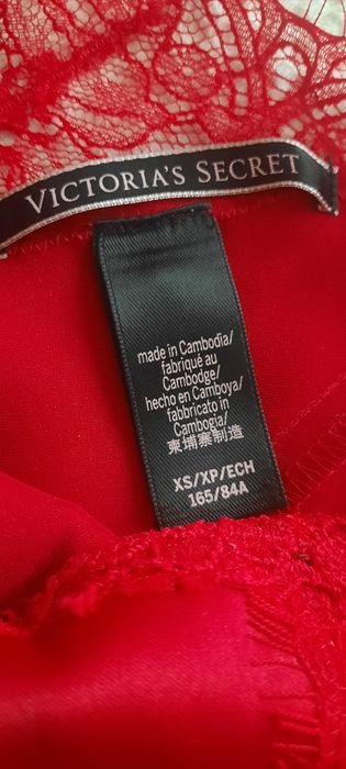 Луксозна червена  ношница  Victoria's Secret