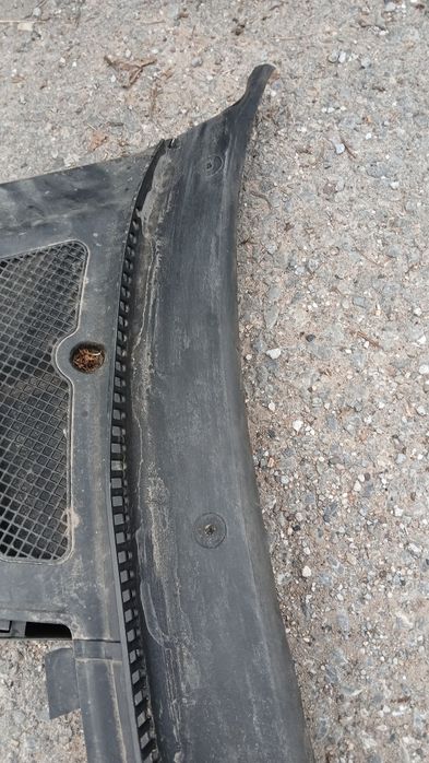 Кори под чистачките ауди а4 б5