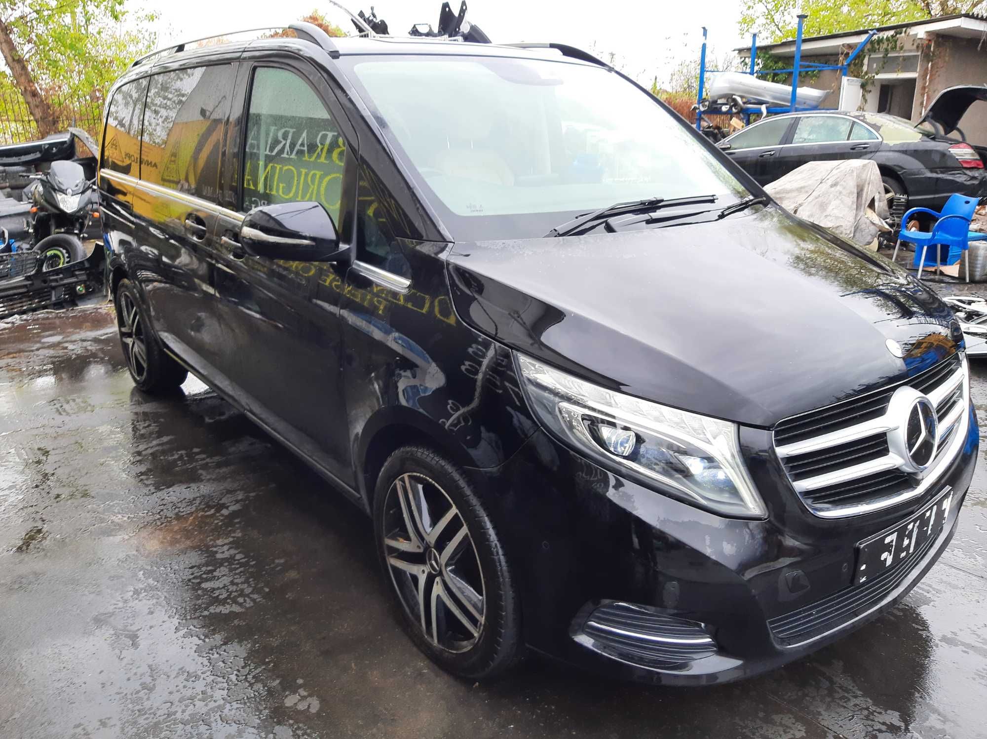 Dezmembrez Mercedes V250 W447 V Klasse/Vito Bara/Far/Capota/Aripa