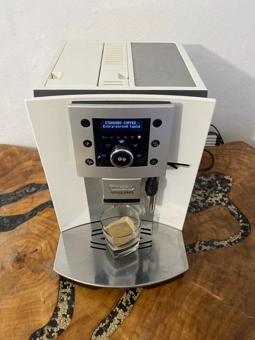 expresor / espressor cafea delonghi perfecta