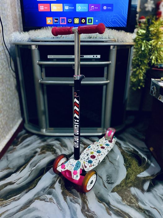 Детский самокат 3-10 лет. Металл. Бренд”Scooter”. 4 гелевых колеса.