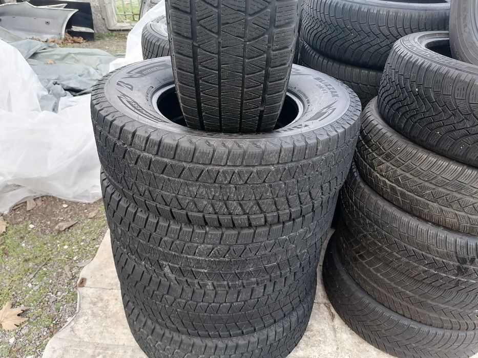 4 бр. Bridgestone 265/70R17 DOT 3722