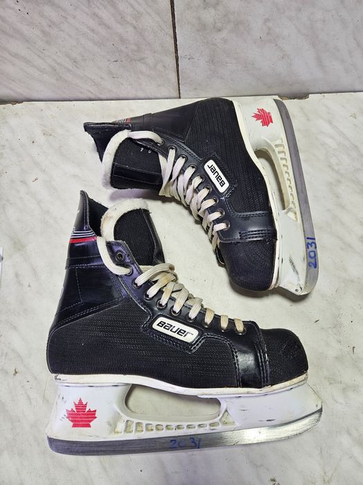 Patine 2081 hochei hockey  Bauer marime  43 (  28 cm)