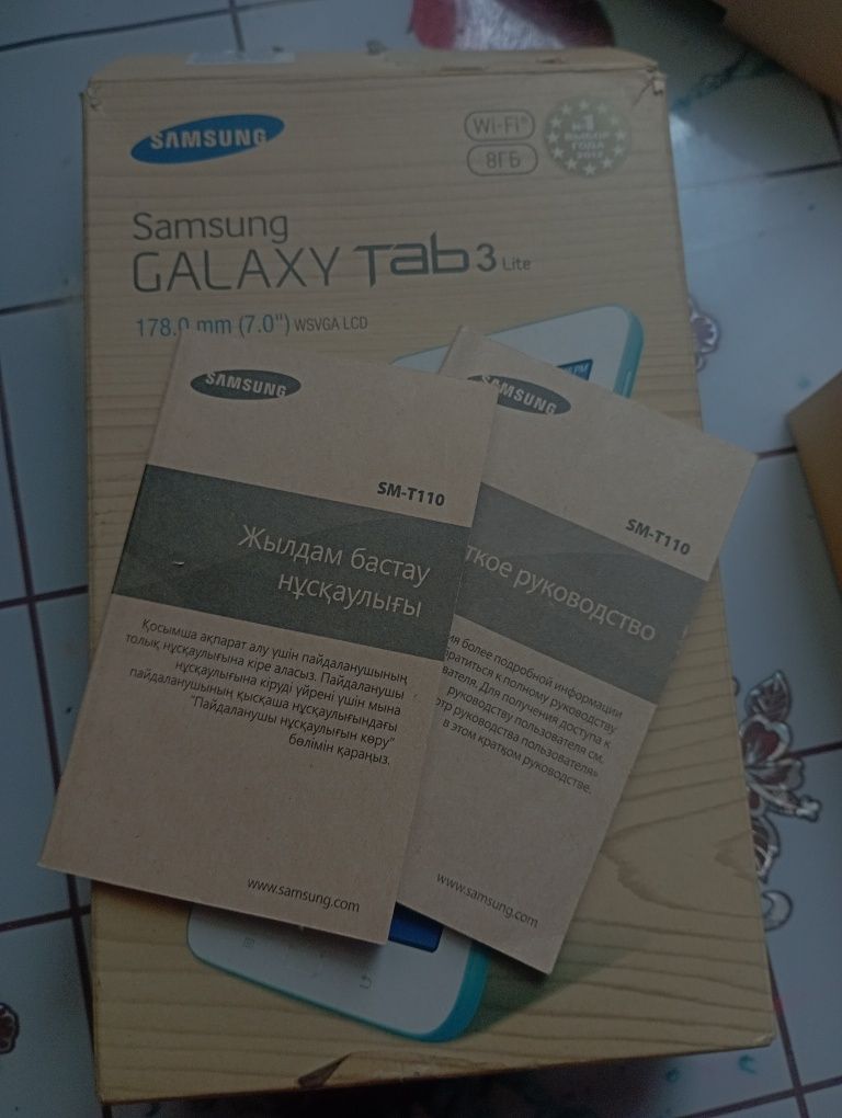 Планшет Samsung Galaxy Tab 3 lite