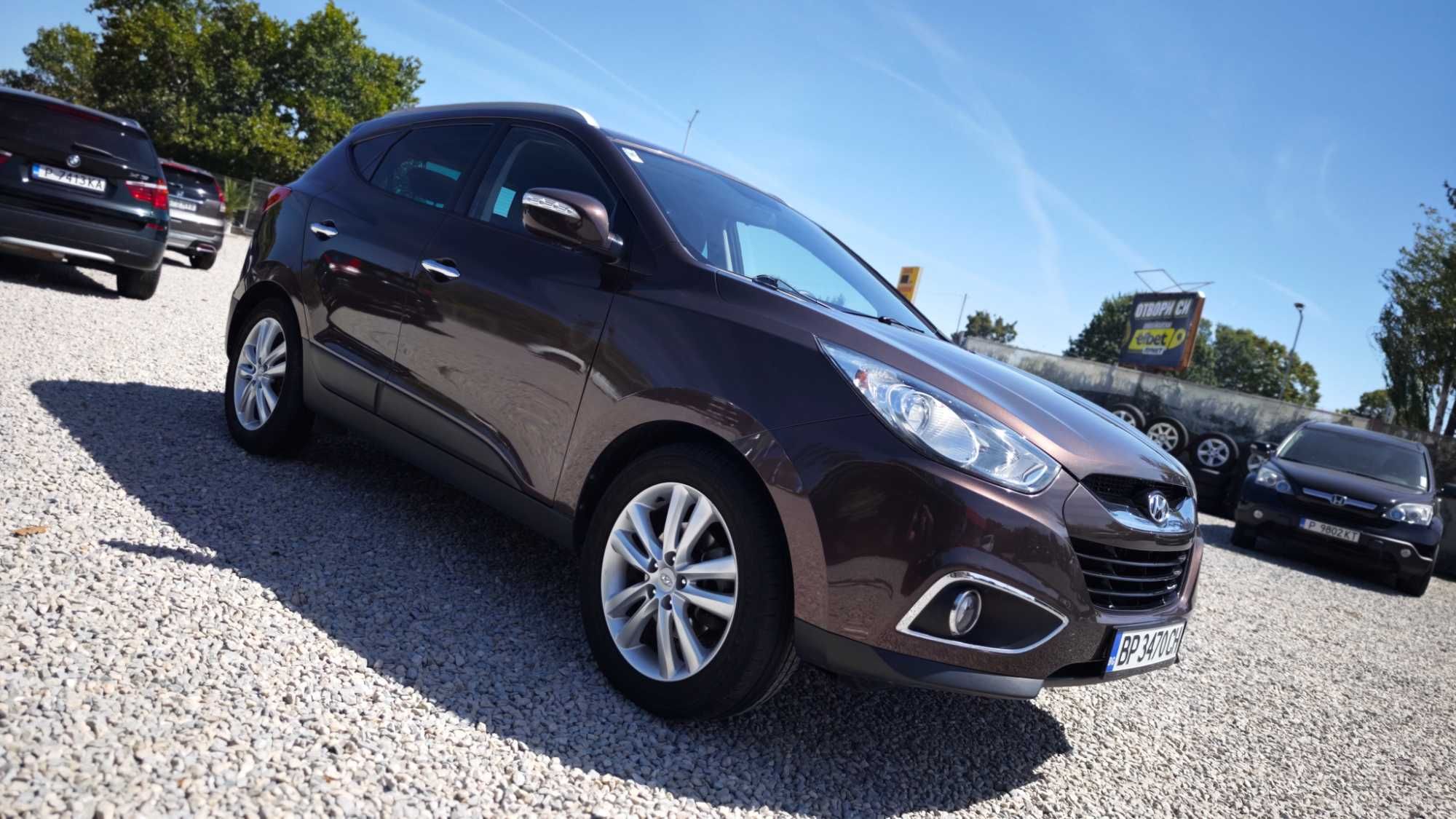 Кафяв/Всичко Платено/Обслужен/NAV/DVD/KAM/USB/КОЖА Hyundai IX35