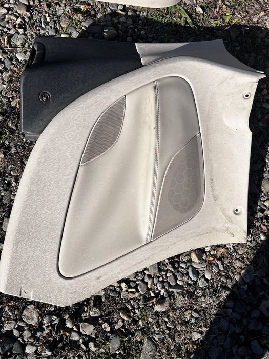 Interior piele crem Eos