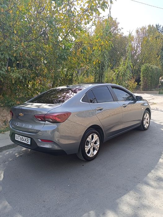 Onix мокрый асфальт