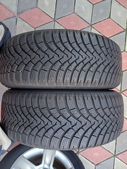 Vând 2 anvelope de iarna 225 55 r18 FALKEN aproape noi din 2021
