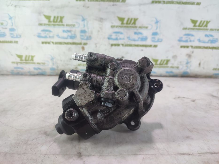 Pompa inalta presiune 04L130755D 1.6 tdi CLHA Volkswagen VW Passat B8